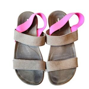 Merrell Women's Olive And Pink Strappy Sandals Size 8